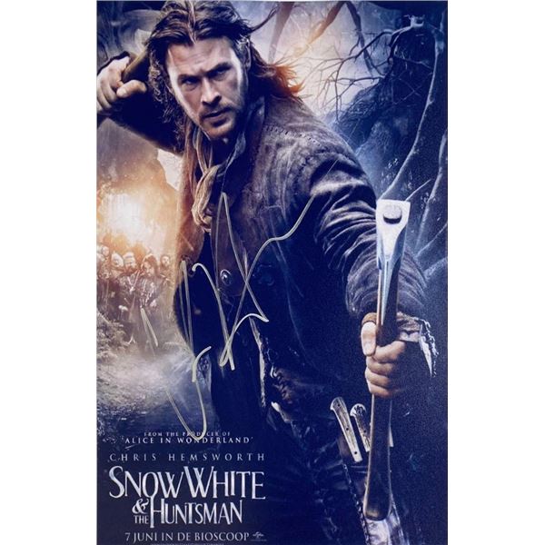 Snow White & The Huntsman Chris Hemsworth facsimile signedphoto