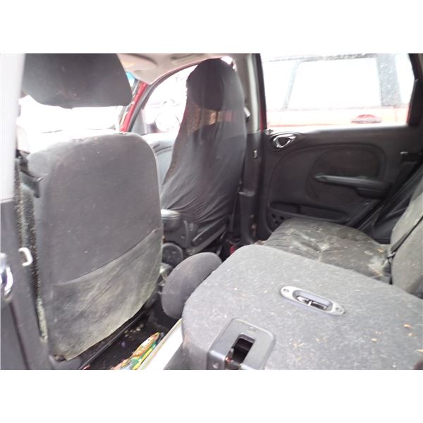 Vehicle photo 6