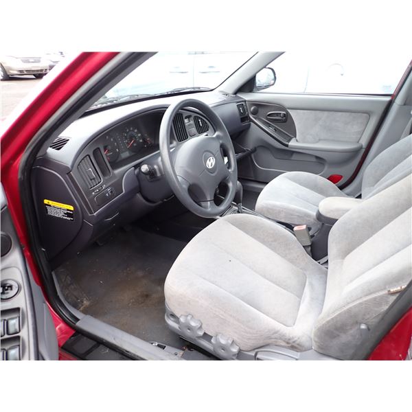 Vehicle photo 5