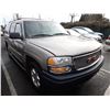 Image 2 : 2002 GMC Yukon XL Denali