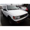 Image 2 : 1998 Nissan Pathfinder