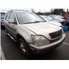 Image 2 : 1999 Lexus RX 300