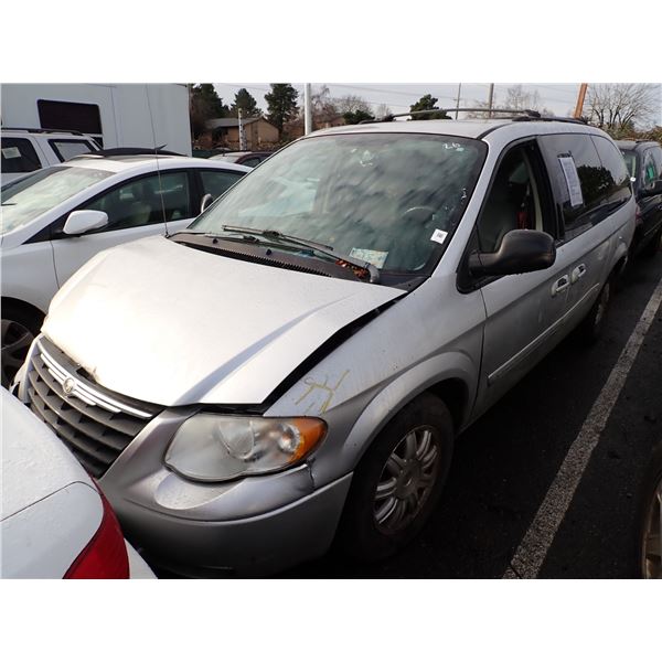 2006 Chrysler Town and Country