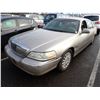 Image 1 : 2003 Lincoln Town Car