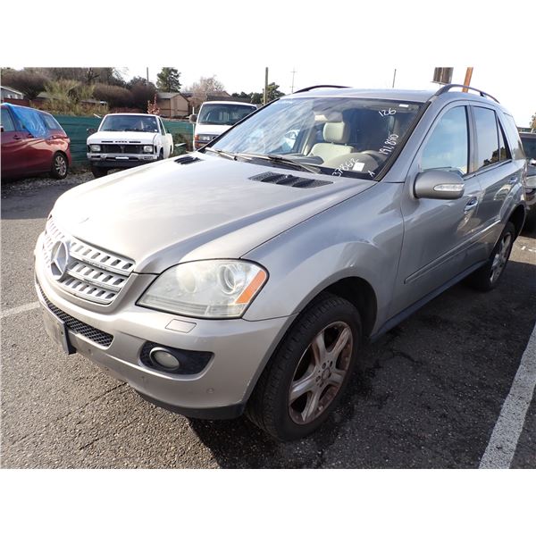 2008 Mercedes-Benz ML320