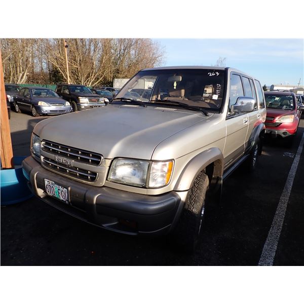 2000 Isuzu Trooper