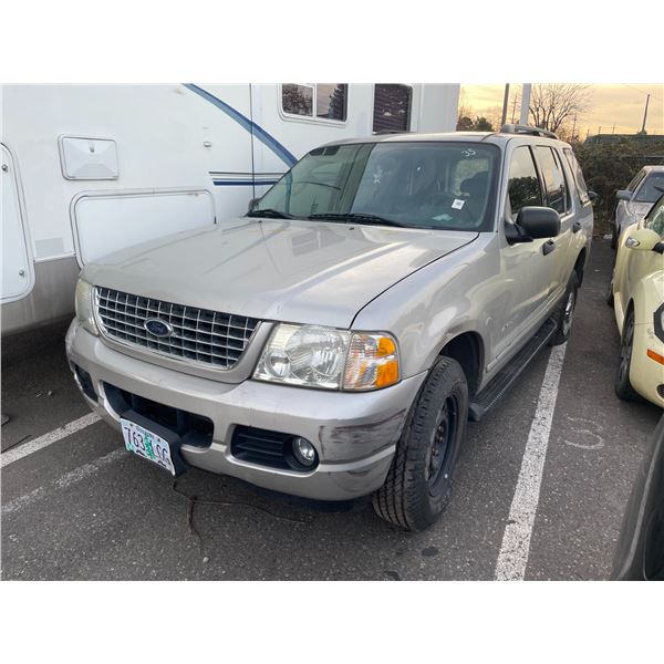 2004 Ford Explorer