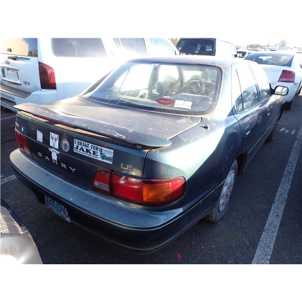 Vehicle photo 3