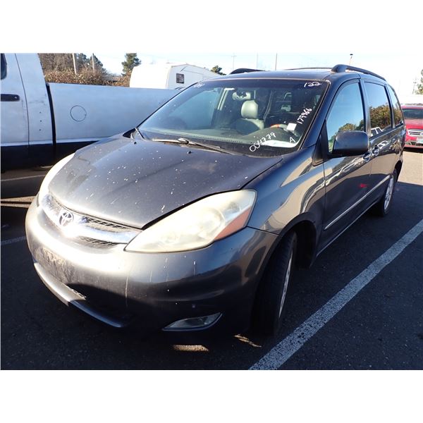 2006 Toyota Sienna