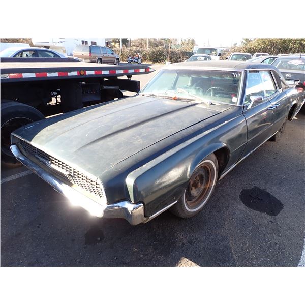 1974 Ford Thunderbird