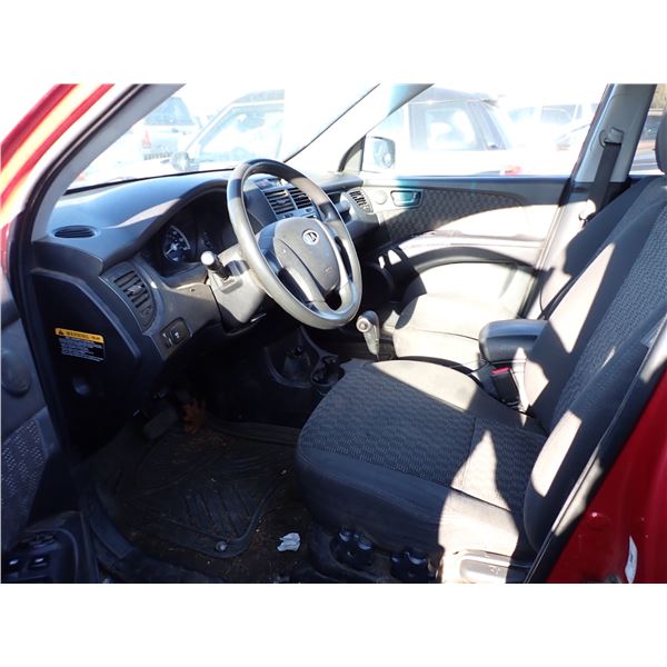 Vehicle photo 5