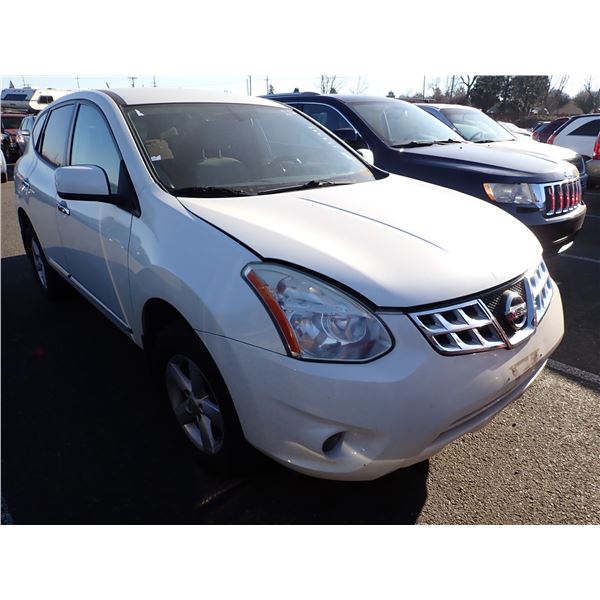 Vehicle photo 2