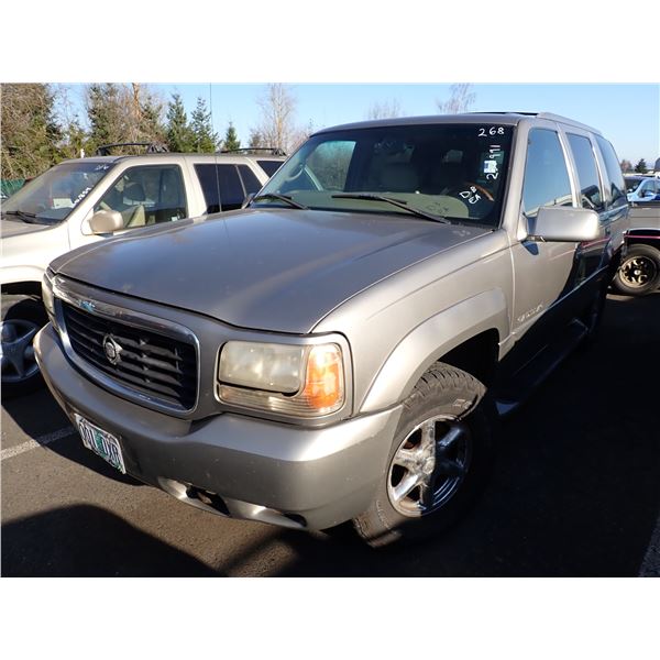 2000 Cadillac Escalade