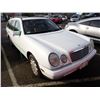 Image 2 : 1998 Mercedes-Benz E320