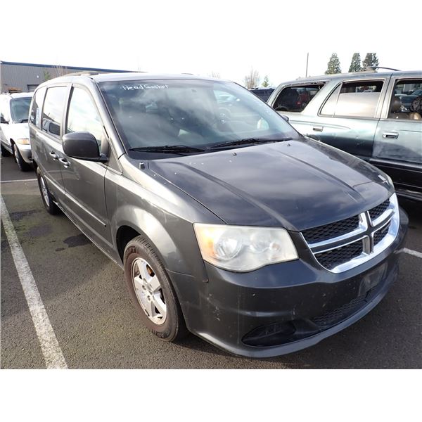 Vehicle photo 2