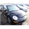 Image 2 : 2010 Volkswagen New Beetle