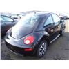 Image 3 : 2010 Volkswagen New Beetle