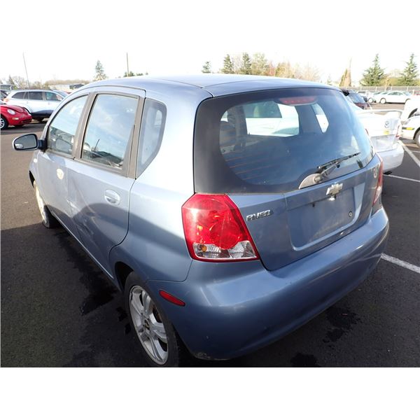 Vehicle photo 4
