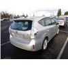 Image 3 : 2012 Toyota Prius v