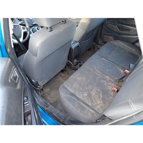 Vehicle photo 6
