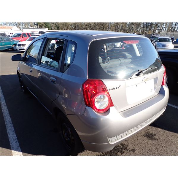 Vehicle photo 4