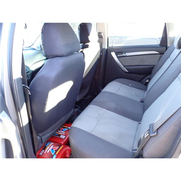 Vehicle photo 6