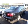 Image 3 : 2010 Volkswagen Jetta