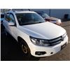 Image 2 : 2012 Volkswagen Tiguan
