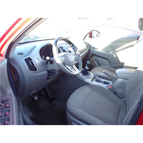 Vehicle photo 5
