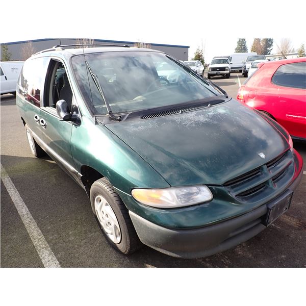 Vehicle photo 2