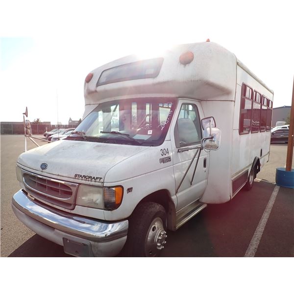 2001 Ford E-350 Super Duty