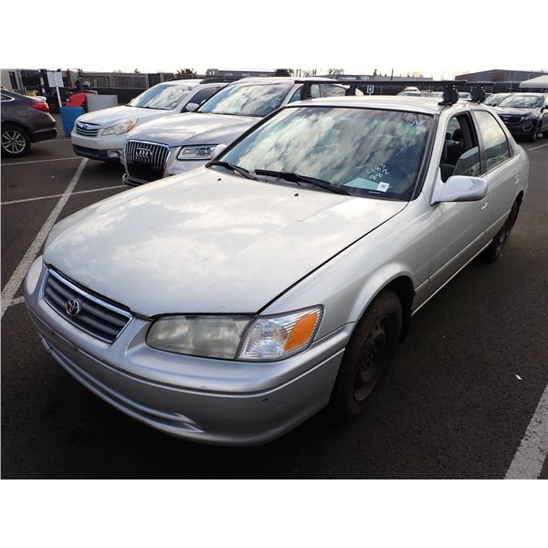 2000 Toyota Camry