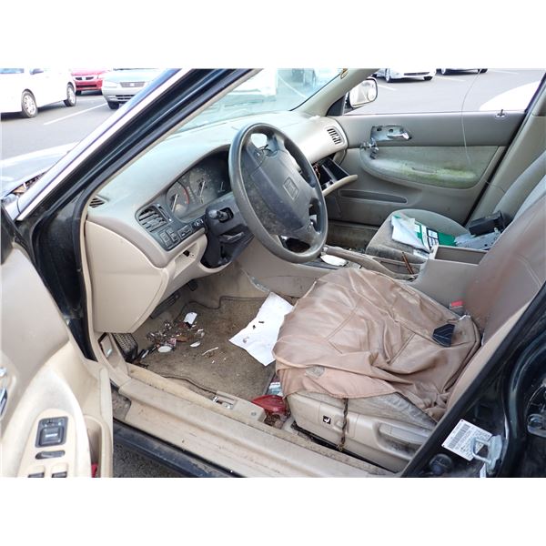 Vehicle photo 5