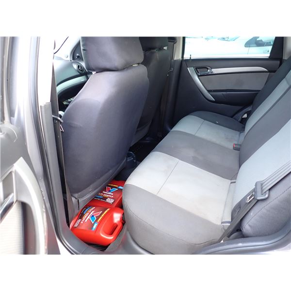 Vehicle photo 6