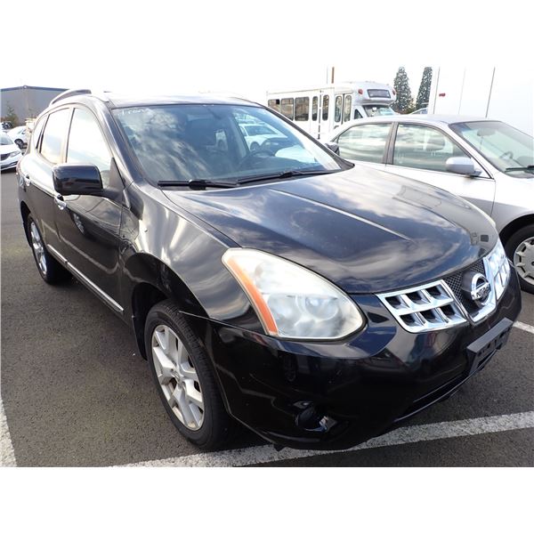 Vehicle photo 2