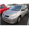 Image 1 : 2004 Toyota Sienna