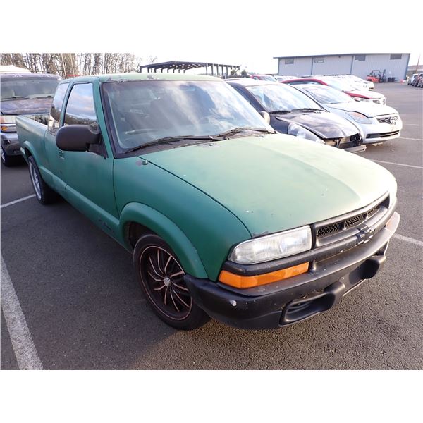 Vehicle photo 2