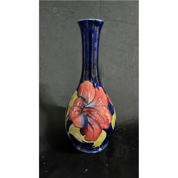 VINTAGE MOORCROFT HIBISCUS VASE: 10.5" TALL