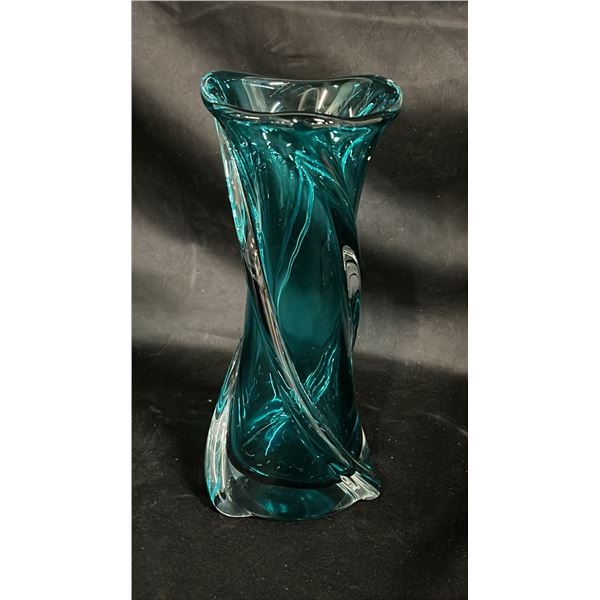 TURQUOISE TWISTED DESIGN ART GLASS VASE 11.5" TALL