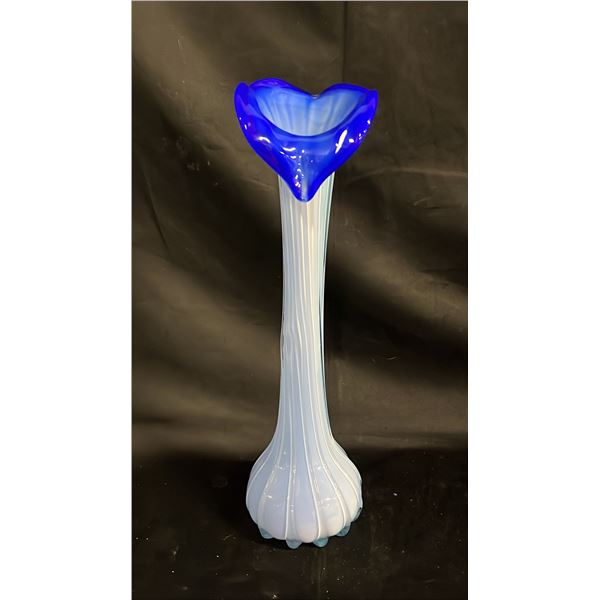BLUE SWUNG GLASS JACK-IN-THE-PULPIT VASE: 15" TALL