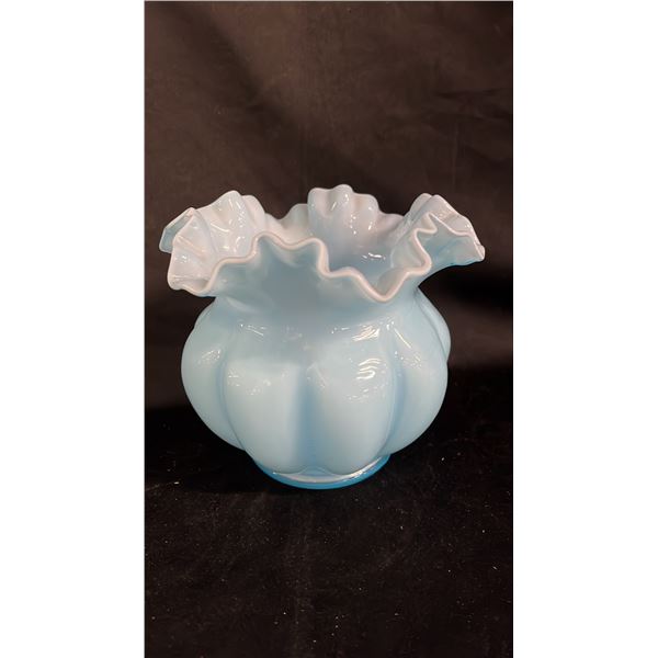 FENTON BLUE OPALESCENT RUFFLED TOP MELON VASE: 5" TALL