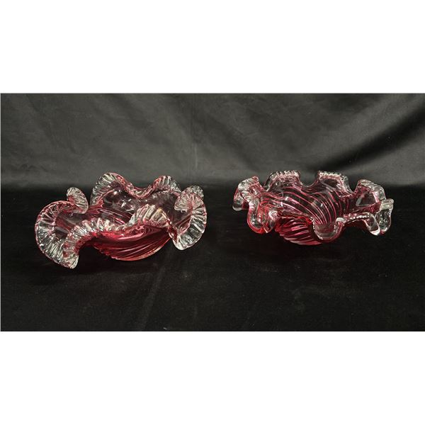 (2) CHALET CANADA RUFFLED EDGE BOWLS: 8" W