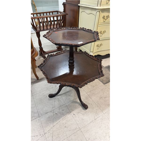 2-TIER MAHOGANY SIDE TABLE FEATURING PIE CRUST EDGE & CARVED FEET