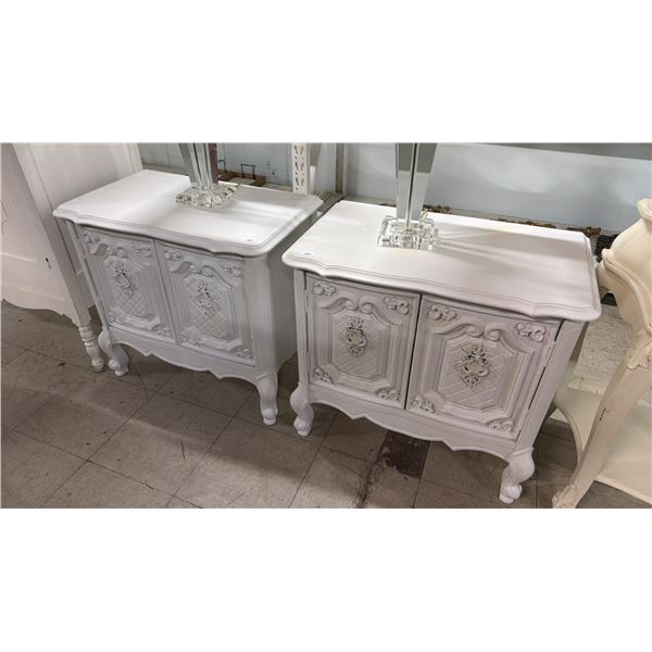 PAIR OF SHABBY CHIC NIGHTSTANDS