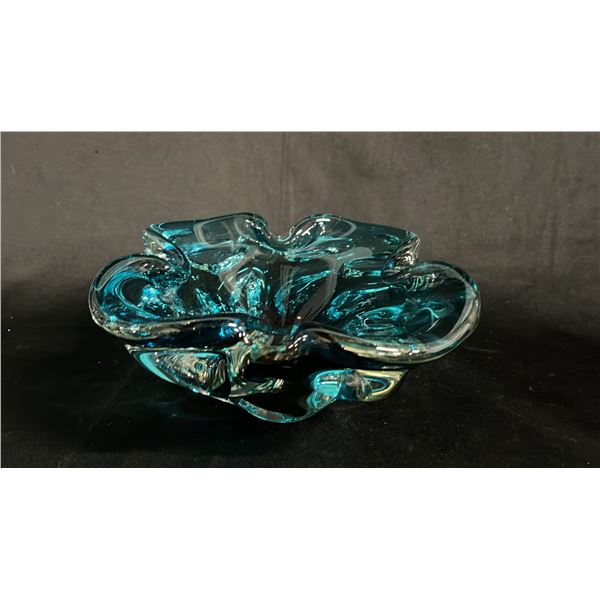 HEAVY ART GLASS BLUE ASHTRAY/BOWL: 8" WIDE