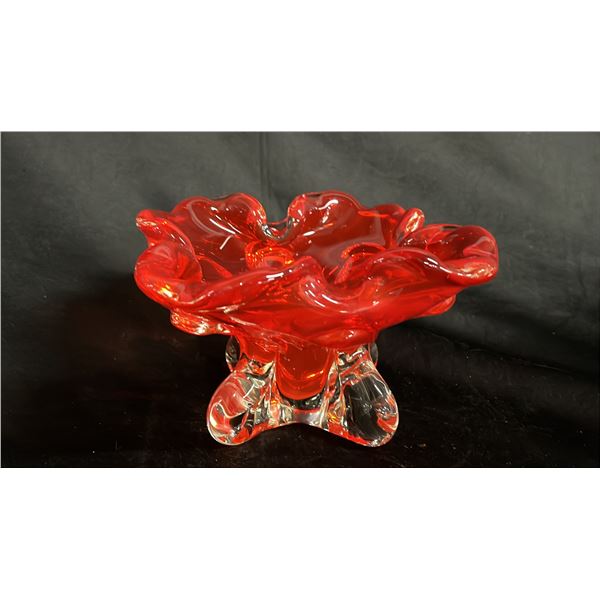 VINTAGE RED-ORANGE ART GLASS BOWL: 8.25" WIDE