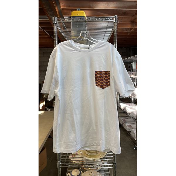 *NEW* (12) RED PEARL DESIGNER POCKETED T-SHIRTS SIZE XXL (WHITE)