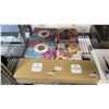 Image 2 : *NEW* SHELF OF ASSORTED ITEMS INCLUDING; BATH BOMBS, MAKEUP BRUSHES, MAGNETIC LASHES & MORE