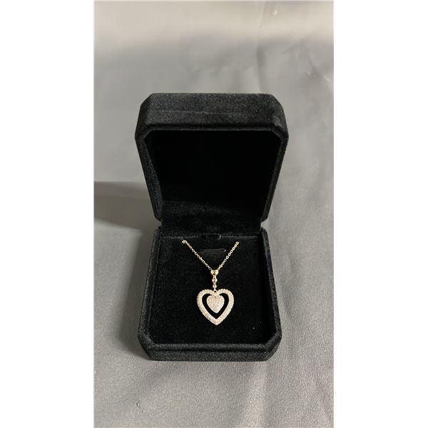NEW 18K GOLD PLATED 31 MM SIMULATED DIAMOND (CZ) DOUBLE HEART CLUSTER NECKLACE: 18" LONG CHAIN