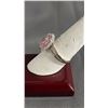 Image 3 : NEW PLATINUM PLATED 5 MM OVAL CUT PINK SIMULATED DIAMOND (CZ) HALO RING: SIZE 8